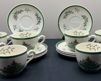 Spode Christmas Tree Teacups And Saucers 