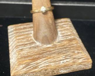 001 14K Gold Diamond Ring