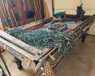 Monarch, The Brunswick Balke Pool table as is