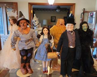 Wizard of Oz dolls, all sold together to start