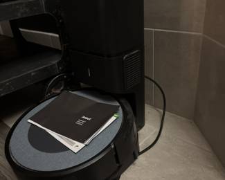 Roomba, like new