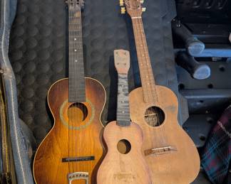 Guitar ukulele 