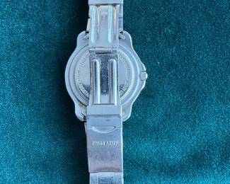 Lot#93 Men's Swiss Army watch - needs battery