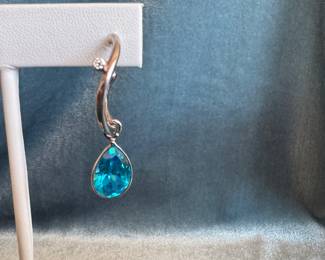 **New Item** Lot#133 $40 Sterling & faceted blue stone earrings