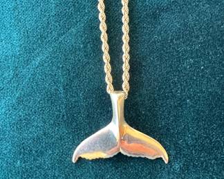 Lot#81 14k gold whale tale pendant necklace chain 25”