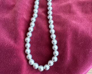 Lot#105 Now $95 - Was $125 sterling bead necklace 27" long weight: 50 grams