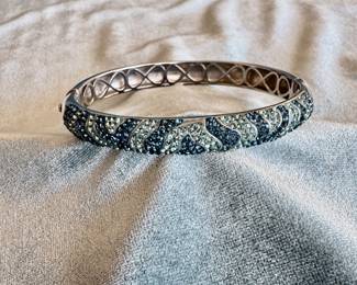 **New Item** Lot#134 $68 Lauren Taylor sterling Swarovski crystal hinged bangle bracelet