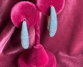 **New Item** Lot#128 $65 Swarovski crystal earrings