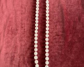 Lot#125 Now $25 - Was $35 Rose quartz bead necklace 15” long