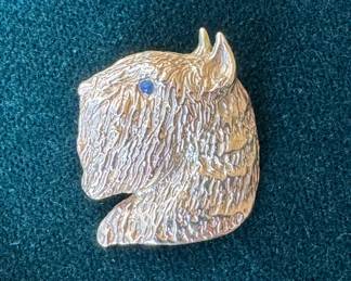 Lot#58 14k yellow gold dog pendant