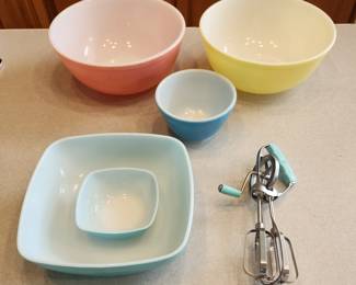 Pyrex dishes