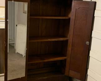 Linen press interior