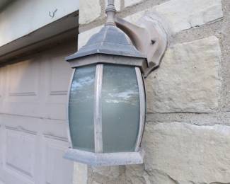 See prices & more info, copy & paste link below:
https://beforeudemo.com/sales-event/elmhurst-whole-house-demolition-sale/