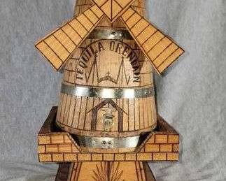 TEQUILA ORENDAIN Windmill Decanter