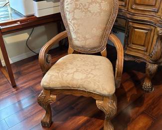 Beautiful Michael Amini Chair