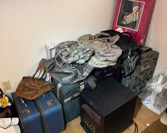 2nd bedroom on the right