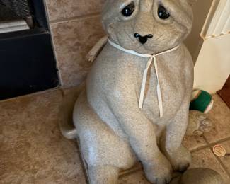 QUARRY CRITTERS "CAESAR" CAT FIGURE - 16"