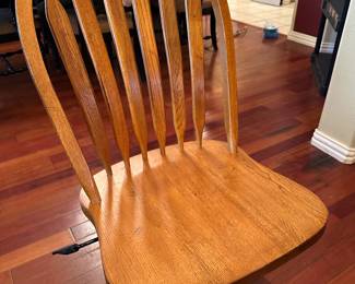 Rolling bankers chair 