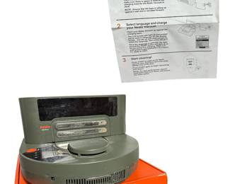 Neato Robotics Vacuum - NEW with extra batteries