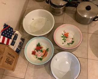 Enamelware pans 