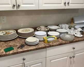 Vintage  dinner dishes