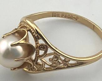 10kt pearl ring
