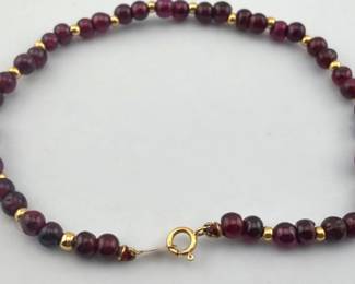 14kt garnet bead bracelet