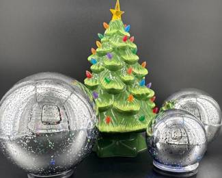 Color changing silver balls and ceramic tree