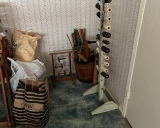 Yarn, spool rack