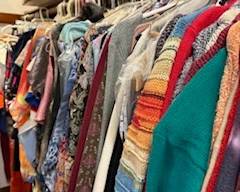 LOTS AND LOTS of Ladies Clothes S and M                   
              LOTS of Shoes size 6 1/2 -7 1/2