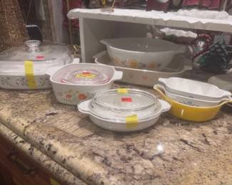 Pyrex dishes, Corning ware 