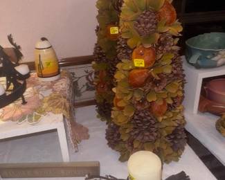 Decor of all colors and kinds for everyone...