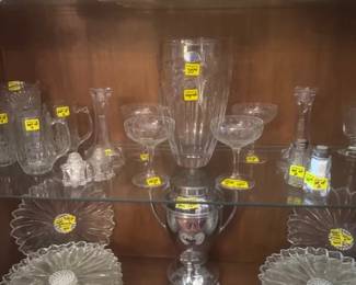 Bacharach, Waterford, Wedgwood, Roseville, Fenton, etc.