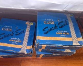 Anchor Hocking glass party plates and teas cups 