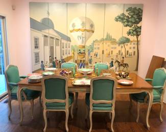 Beautiful dining room setting