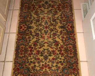 Small throw rug 