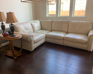 2 stiffel lamps with Original Shades
Comfortable Sectional Sofa Good Condition