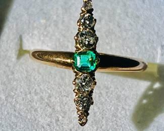 Antique emerald and diamond ring crocs 1890