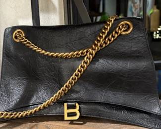 black b purse