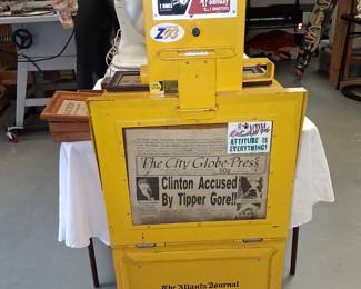 Newspaper machine