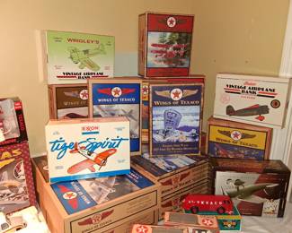 Texaco airplanes and truck banks