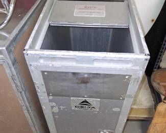 Delta airlines trash can