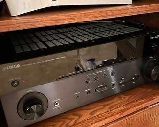 Yamaha TSR 7850 receiver