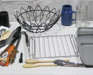 Kitchenware Lot