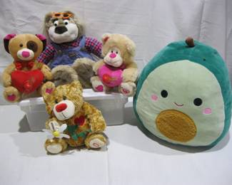 Mixed Plushies Lot
