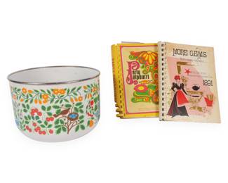 A Mid-Century Kobe Kitchen Pennsylvania Dutch Folk Art Enamelware Pot and Two Cookbooks