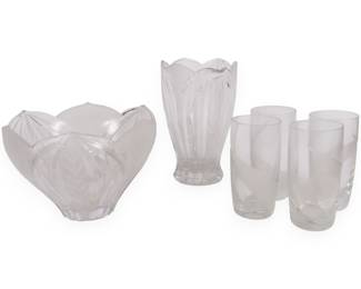 A Marquis Waterford Windflower Crystal Bowl and Pitcher, with a Set of Four Crystal Tumblers
