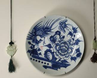 Chinese quing dynasty blue and white Phoenix plate.