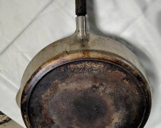 Very rare griswold #9 erie with wood handle.