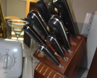 Kitchen knives